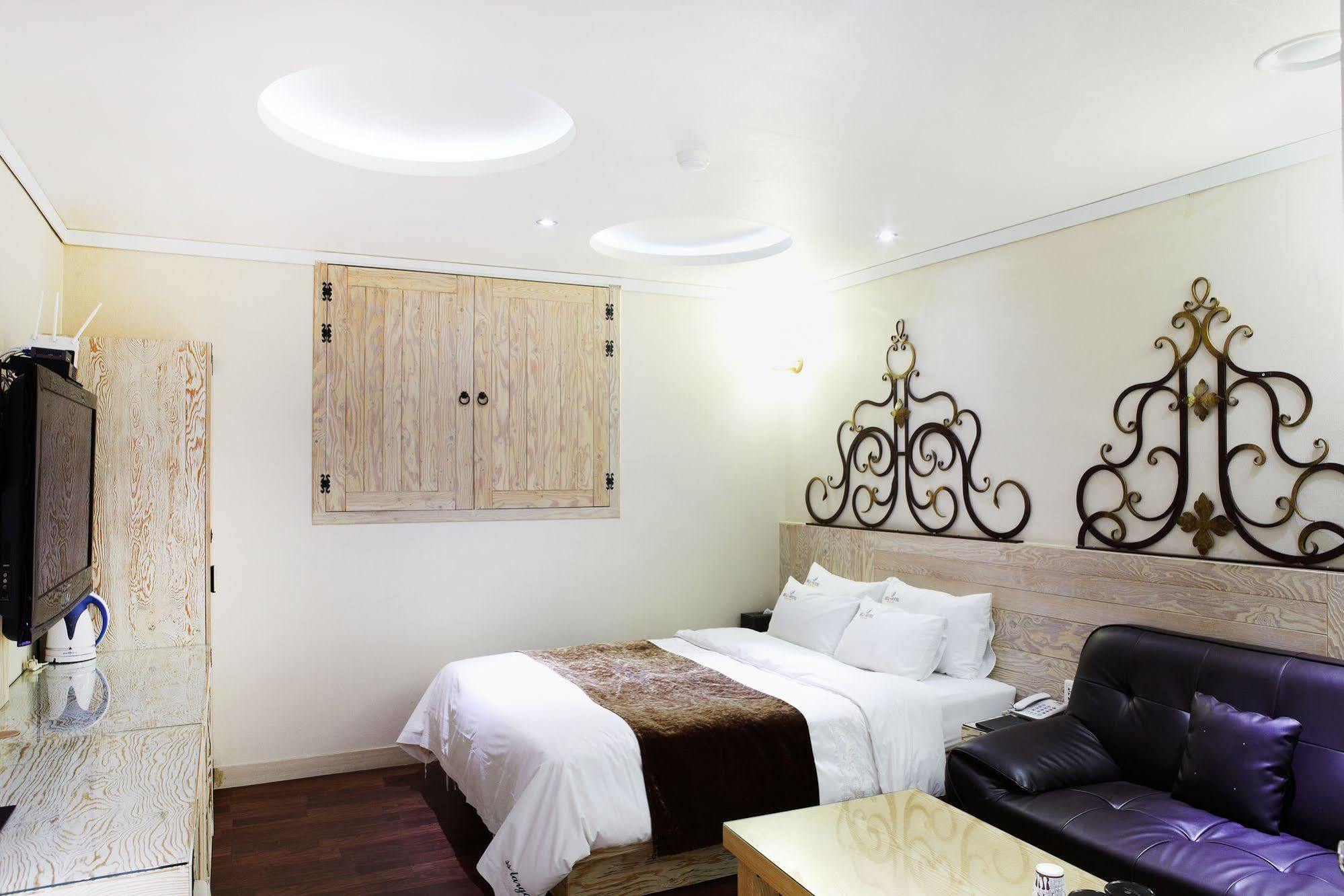 Bell Hotel Hwaseong Exterior photo